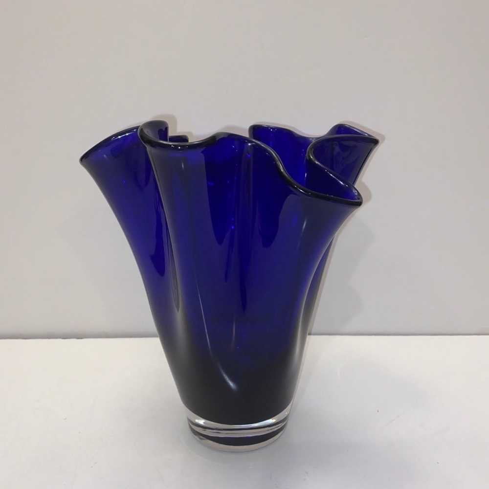 Vintage Handblown Cobalt blue crystal Artglass vase